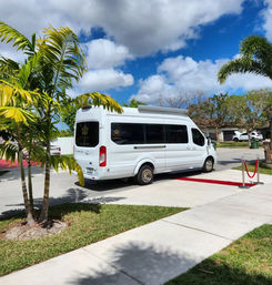 Ride in Style with Golden Limos: Your Ultimate Party on Wheels image 4