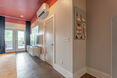 Nashville Ladies Lounge: Stylish Townhouse Near Downtown image 44