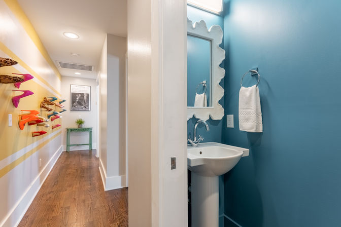 Nashville Ladies Lounge: Stylish Townhouse Near Downtown image 45