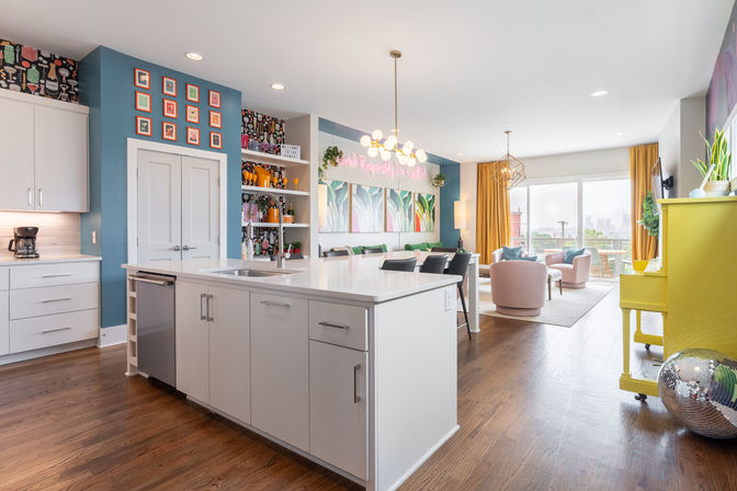 Nashville Ladies Lounge: Stylish Townhouse Near Downtown image 10