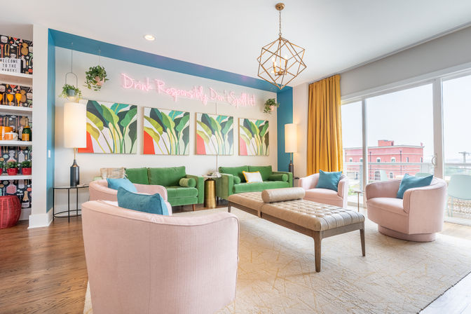 Nashville Ladies Lounge: Stylish Townhouse Near Downtown image 18