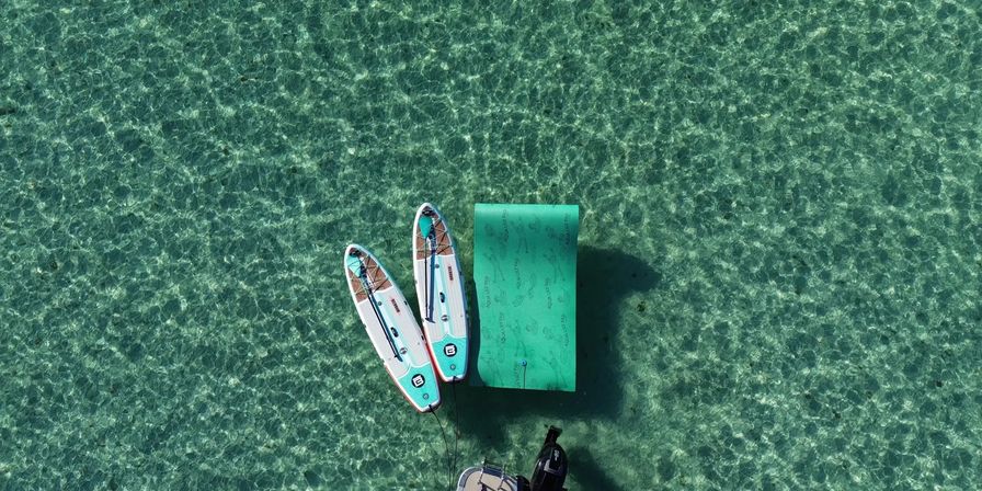 Private Crab Island Charter with Amenities Included image 7