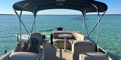 Private Crab Island Charter with Amenities Included image 6
