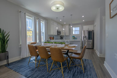 Caza Azul: Modern 3 BR group oasis in Southtown with Hot Tub image 26