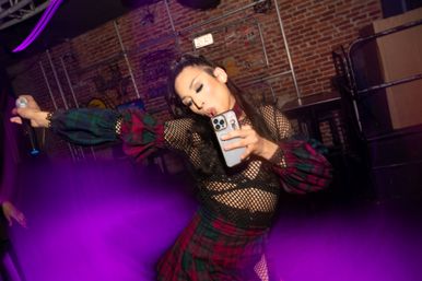 Drag Queen Bar Crawl: Fun Night Out & Complimentary Drink image 7