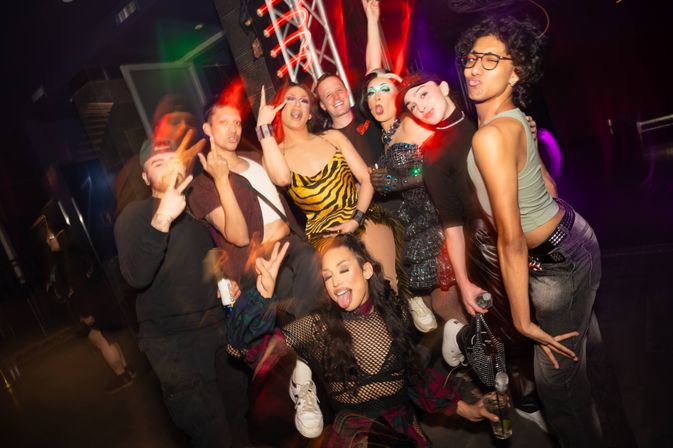 Drag Queen Bar Crawl: Fun Night Out & Complimentary Drink image 10