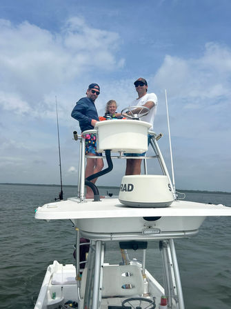 Island Tour & Dolphin Cruise image 3
