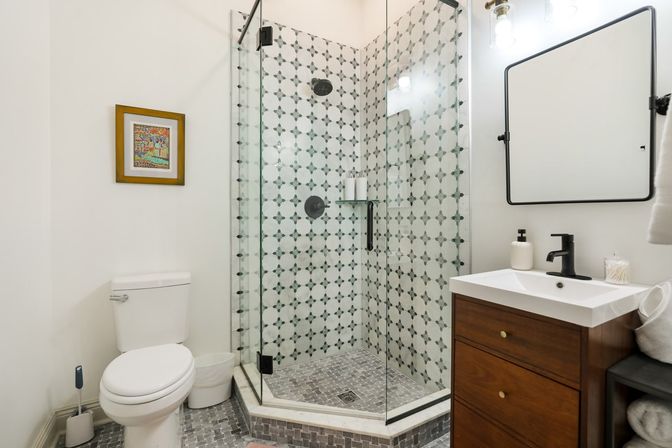 Double Condo Rental with Luxurious Art-Filled Suites & Private Rooftop Terrace Near French Quarter and Superdome image 11