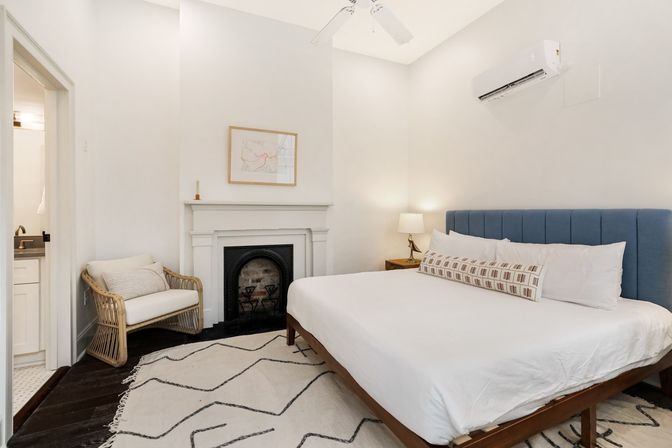 Double Condo Rental with Luxurious Art-Filled Suites & Private Rooftop Terrace Near French Quarter and Superdome image 12