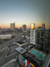 Broadway Bliss Penthouse: Rooftop Pool, City Views + Walk to Broadway image 34