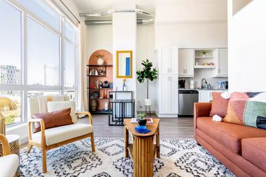 Broadway Bliss Penthouse: Rooftop Pool, City Views + Walk to Broadway image 6
