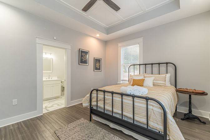 Downtown Hacienda: Two Side-by-Side Homes for Groups to Enjoy image 11