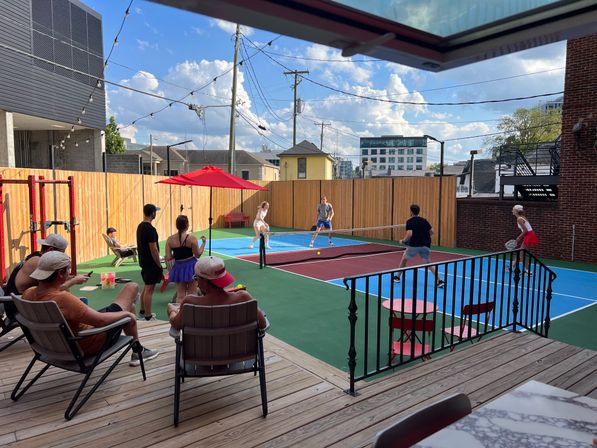 Where Memories Take Flyght: Centrally Located 7 BR with Pickleball Court, Outdoor Gym + Pool Table image 1