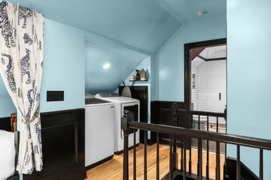 Where Memories Take Flyght: Centrally Located 7 BR with Pickleball Court, Outdoor Gym + Pool Table image 40