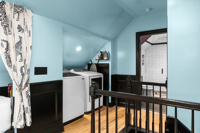 Where Memories Take Flyght: Centrally Located 7 BR with Pickleball Court, Outdoor Gym + Pool Table image 40