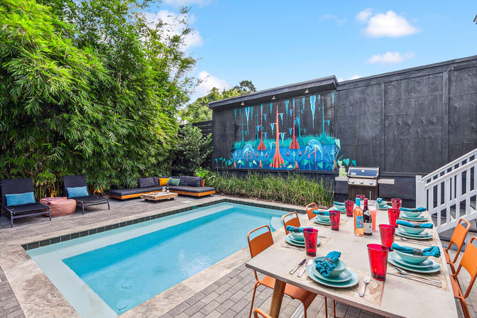 Private Home with Heated Pool Near French Quarter image 1