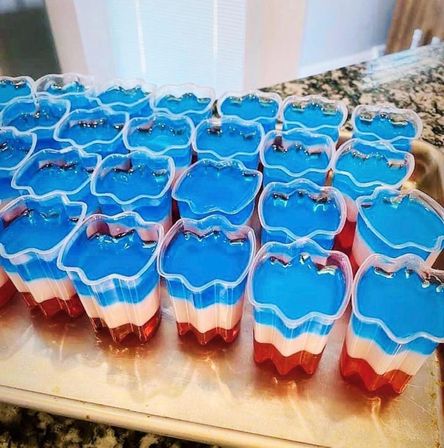 Shots & Schlongs: The Ultimate Bachelorette Jello Shot Kit image 16