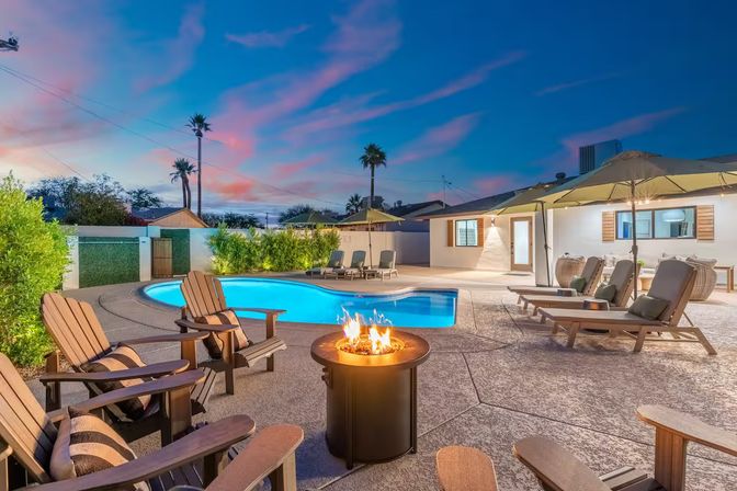 The Hensley on Hubbell: Designer Retreat with Pool, Putting Green + Luxe Living image 3