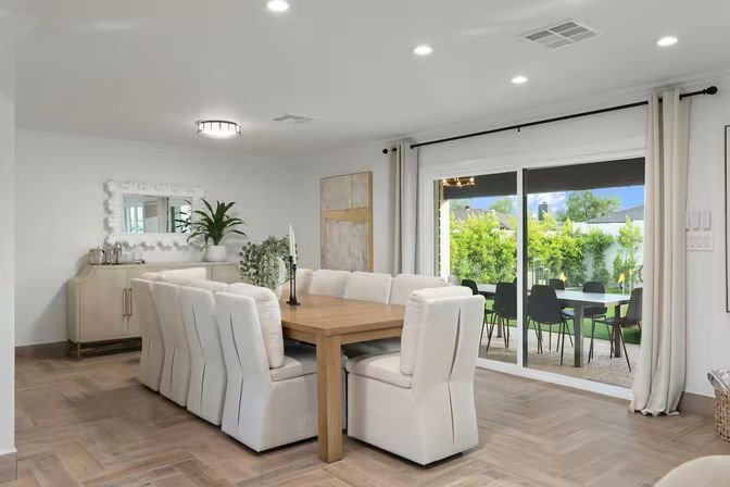 The Hensley on Hubbell: Designer Retreat with Pool, Putting Green + Luxe Living image 20