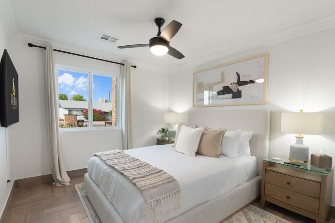 The Hensley on Hubbell: Designer Retreat with Pool, Putting Green + Luxe Living image 24