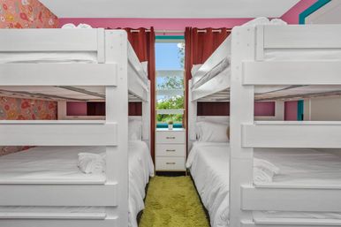 Flamingle House: Rooftop Views + Bach-Ready Vibes in Midtown image 23