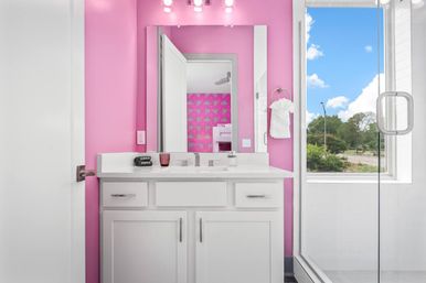 Flamingle House: Rooftop Views + Bach-Ready Vibes in Midtown image 32
