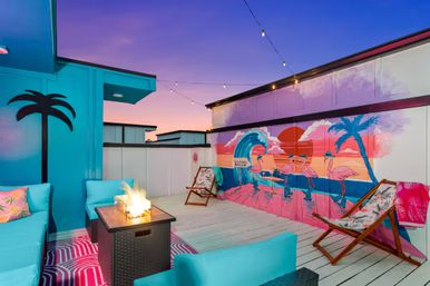Flamingle House: Rooftop Views + Bach-Ready Vibes in Midtown image 28