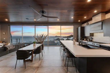 Wander Anchor Cove: Luxury Oceanfront Vacation Rental in Gualala, California with Hot Tub & Panoramic Views image 7