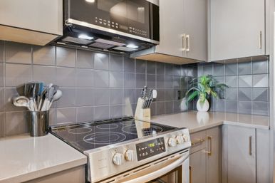 The Muse Downtown Condo: Hotel Style Amenities + Rooftop Views image 31