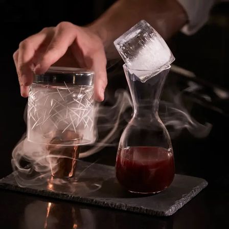 Quadrant Bar & Lounge: Elegant Cocktails, French-Latin Cuisine, and Live Music image 10