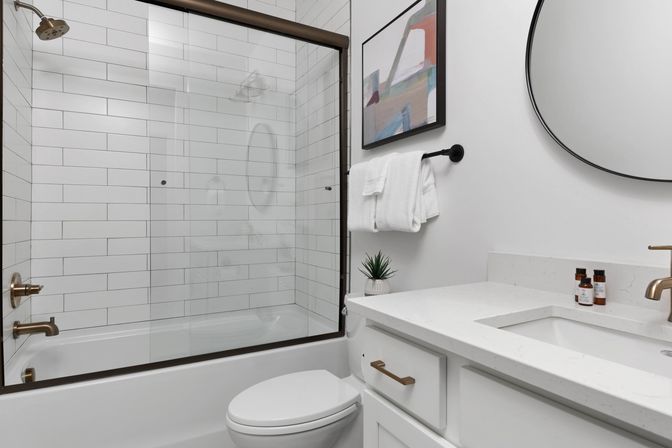 The Camellia: Rooftop Patio and Dog Friendly Home image 15