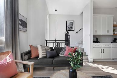 The Camellia: Rooftop Patio and Dog Friendly Home image 16