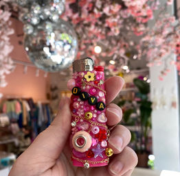 Decorate a Lighter: DIY Experience by Relume image 3