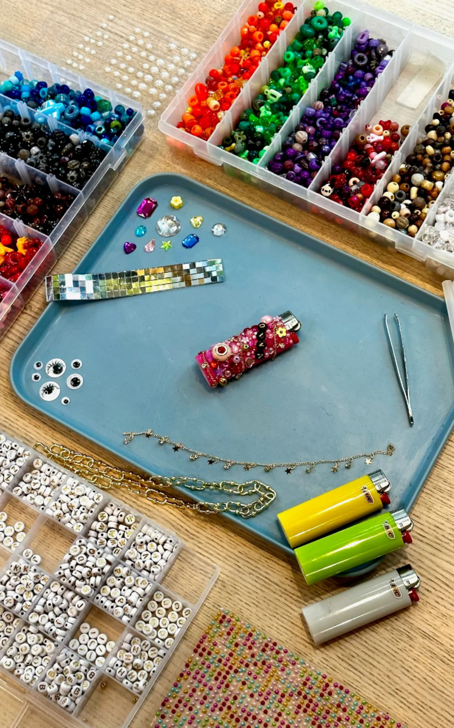 Decorate a Lighter: DIY Experience by Relume image 2