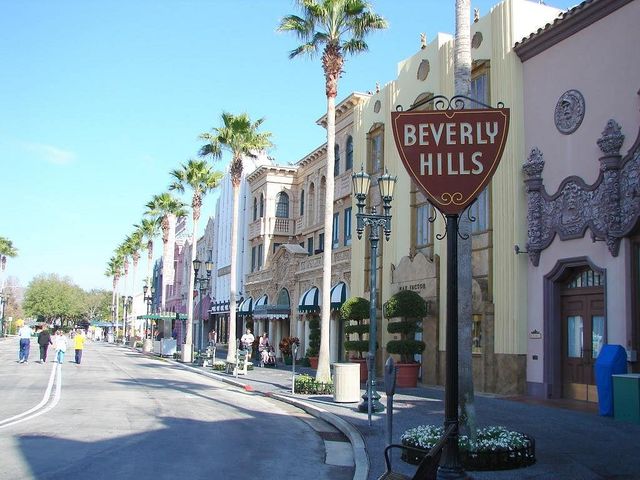 Private Tour of LA: Explore Hollywood Boulevard, Beverly Hills & Other Hot Spots image 2