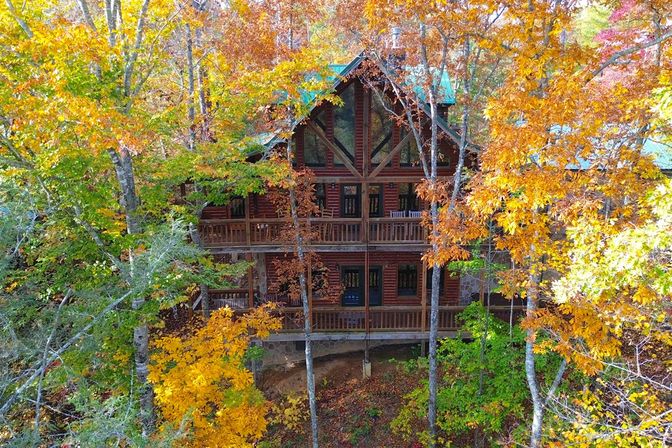 Ridge Creek Cabin: Theater, Game Room, Outdoor Lounge + Hot Tub image 16
