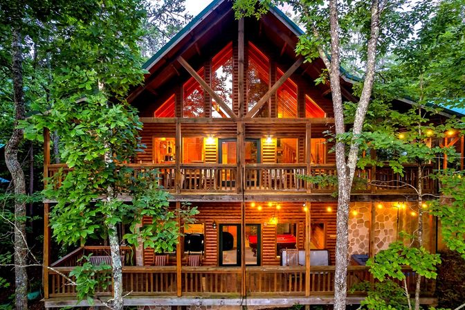 Ridge Creek Cabin: Theater, Game Room, Outdoor Lounge + Hot Tub image 1