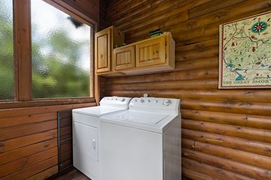 Ridge Creek Cabin: Theater, Game Room, Outdoor Lounge + Hot Tub image 45