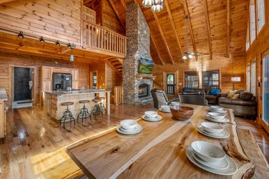 Ridge Creek Cabin: Theater, Game Room, Outdoor Lounge + Hot Tub image 2