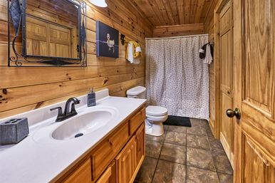 Ridge Creek Cabin: Theater, Game Room, Outdoor Lounge + Hot Tub image 39