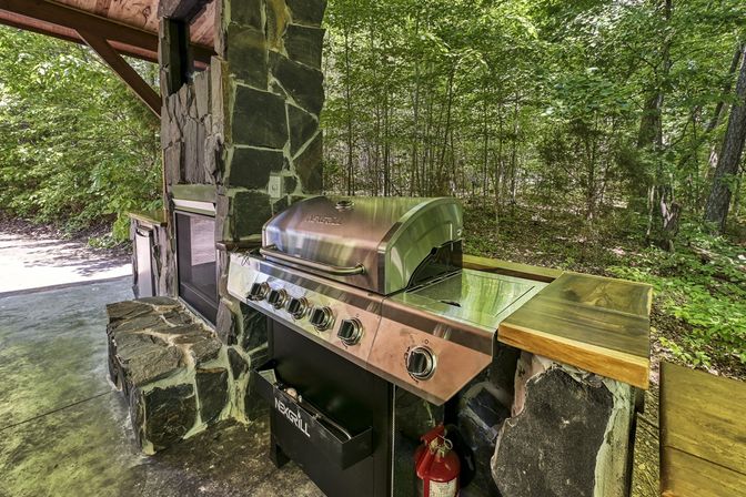 Ridge Creek Cabin: Theater, Game Room, Outdoor Lounge + Hot Tub image 43