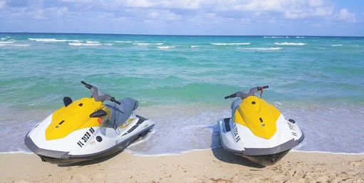 Miami Beach Oceanfront Suite with Access to 2 Pools, Hot Tubs, Jet Ski Rentals & Gym image 13