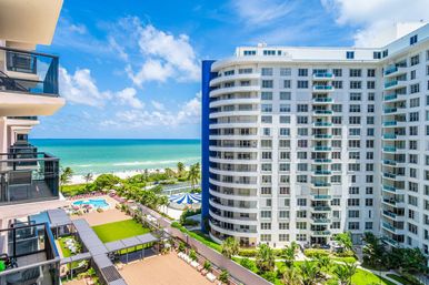 Miami Beach Oceanfront Suite with Access to 2 Pools, Hot Tubs, Jet Ski Rentals & Gym image 8