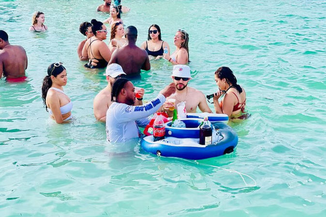 Full Day Tour in Punta Cana with Dune Buggy and Catamaran image 4