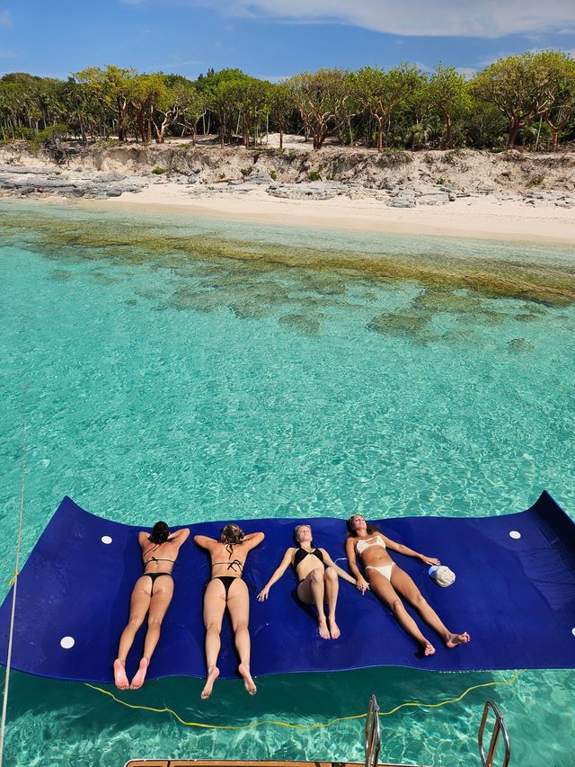 Private Full Day Adventure: Cruise the Cays, Swim with Turtles & Relax on the Beach image 3