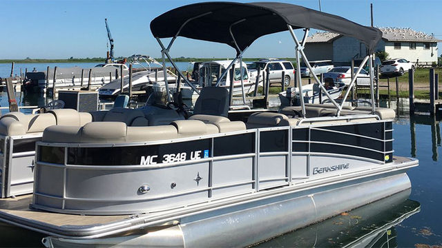 Harsen’s Island Pontoon Boat Party Rental image 4