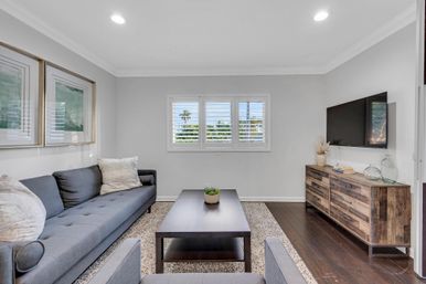 Harbor Key: 6-BR Villa with Pool, Lounge Areas & Outdoor Bar for Group Getaways image 70