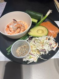 Sushi Rolling Session with an Expert Professional Chef image 8