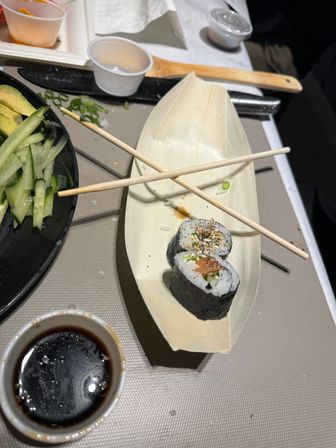 Sushi Rolling Session with an Expert Professional Chef image 10