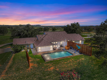 The KK Ranch: Private Pool-Hill Country Bliss image 14